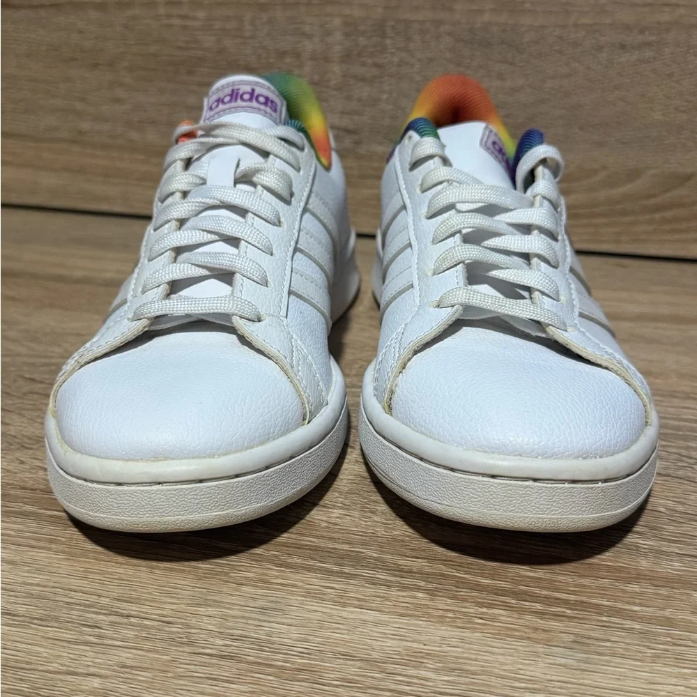 Adidas Shoes Womens 7 Grand Court Rainbow heart Low Top Sneakers H01054 White - Picture 4 of 10